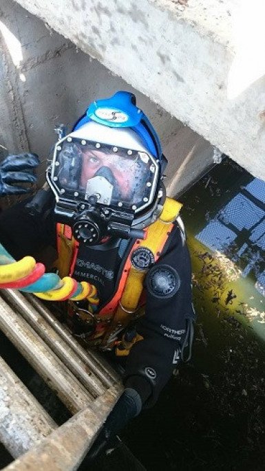 Underwater Intervention image 2