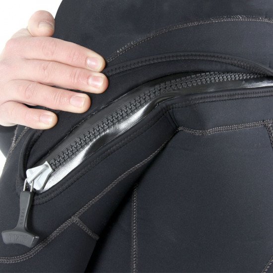 7mm Rear Entry Wetsuit - close-up of YKK® zip, zip pull and neoprene zip cover