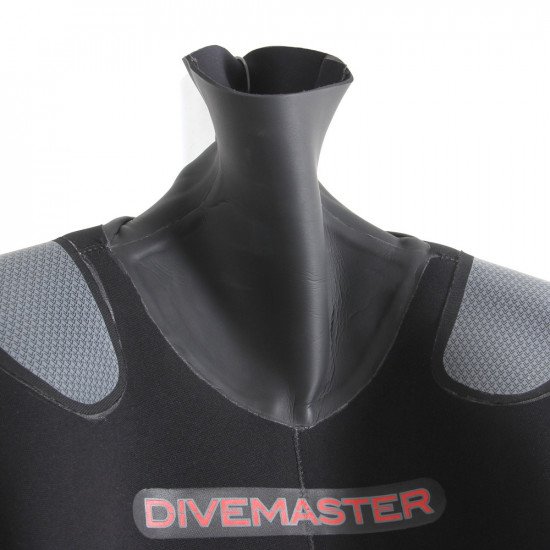 The Divemaster Sport can be used in conjunction with any undersuit in our range