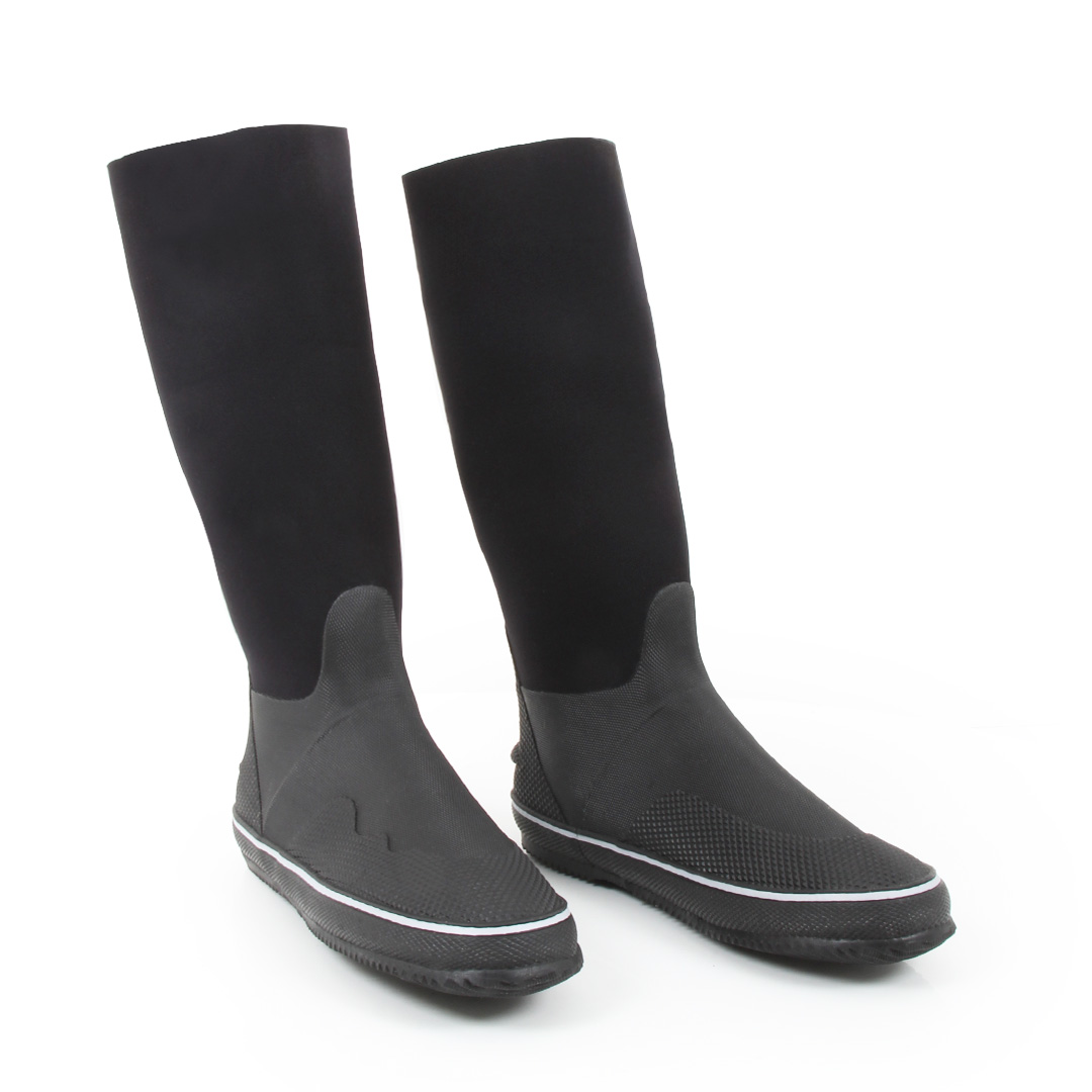 White trim boots pair - this is the other colour option