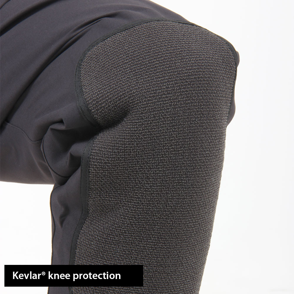 Our lightweight surface suits have protective kneepads 